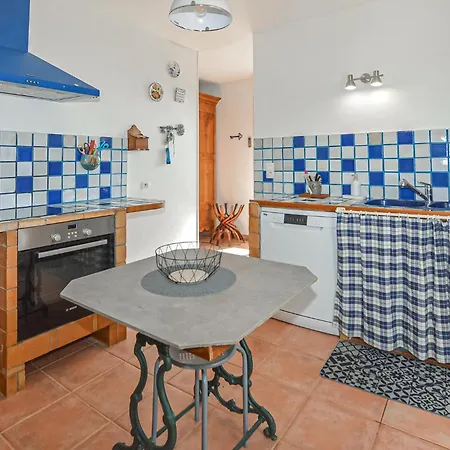 Appartamento Lovely In Tavaco